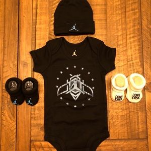 Nike Jordan Baby Boy 0-6M Set
